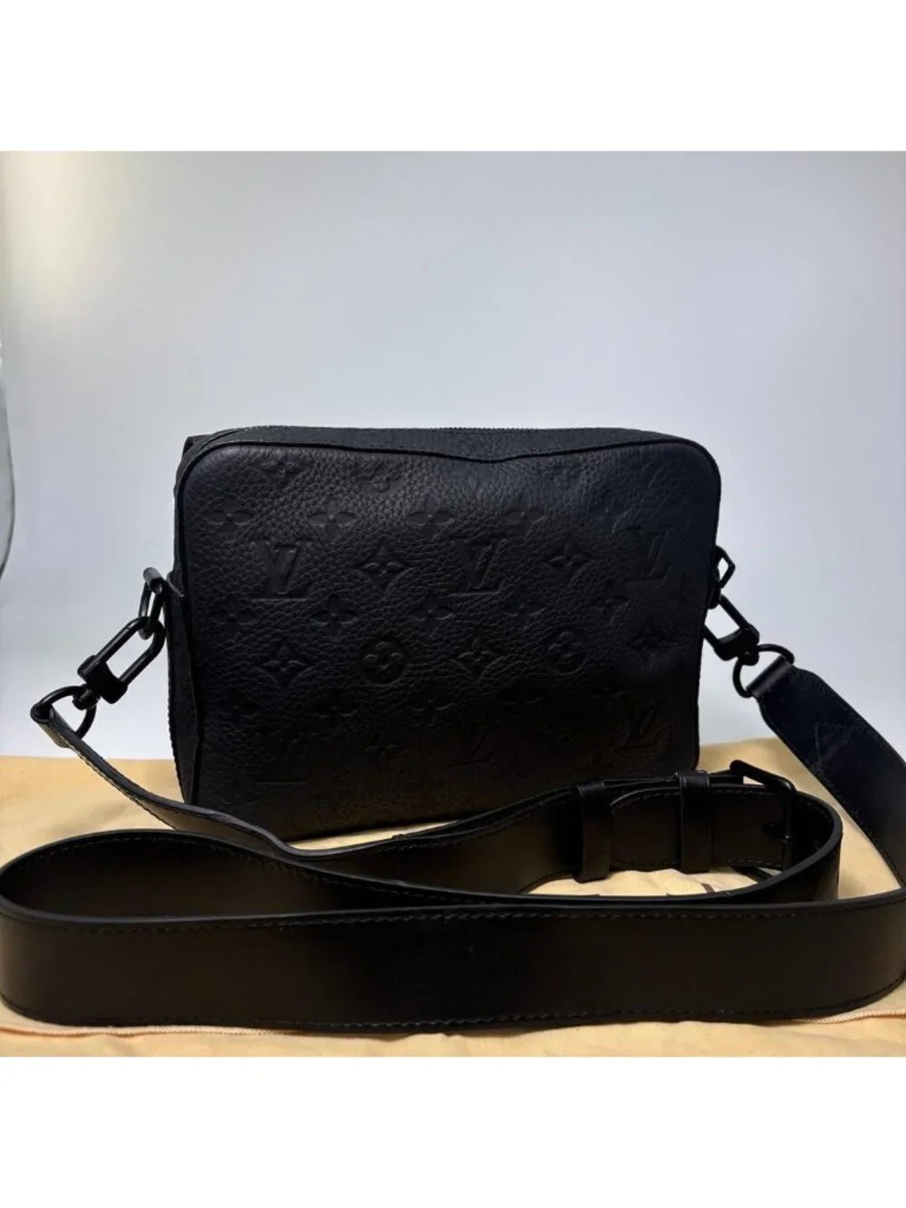 Louis Vuitton Taurillon Monogram Steamer Messengerbag